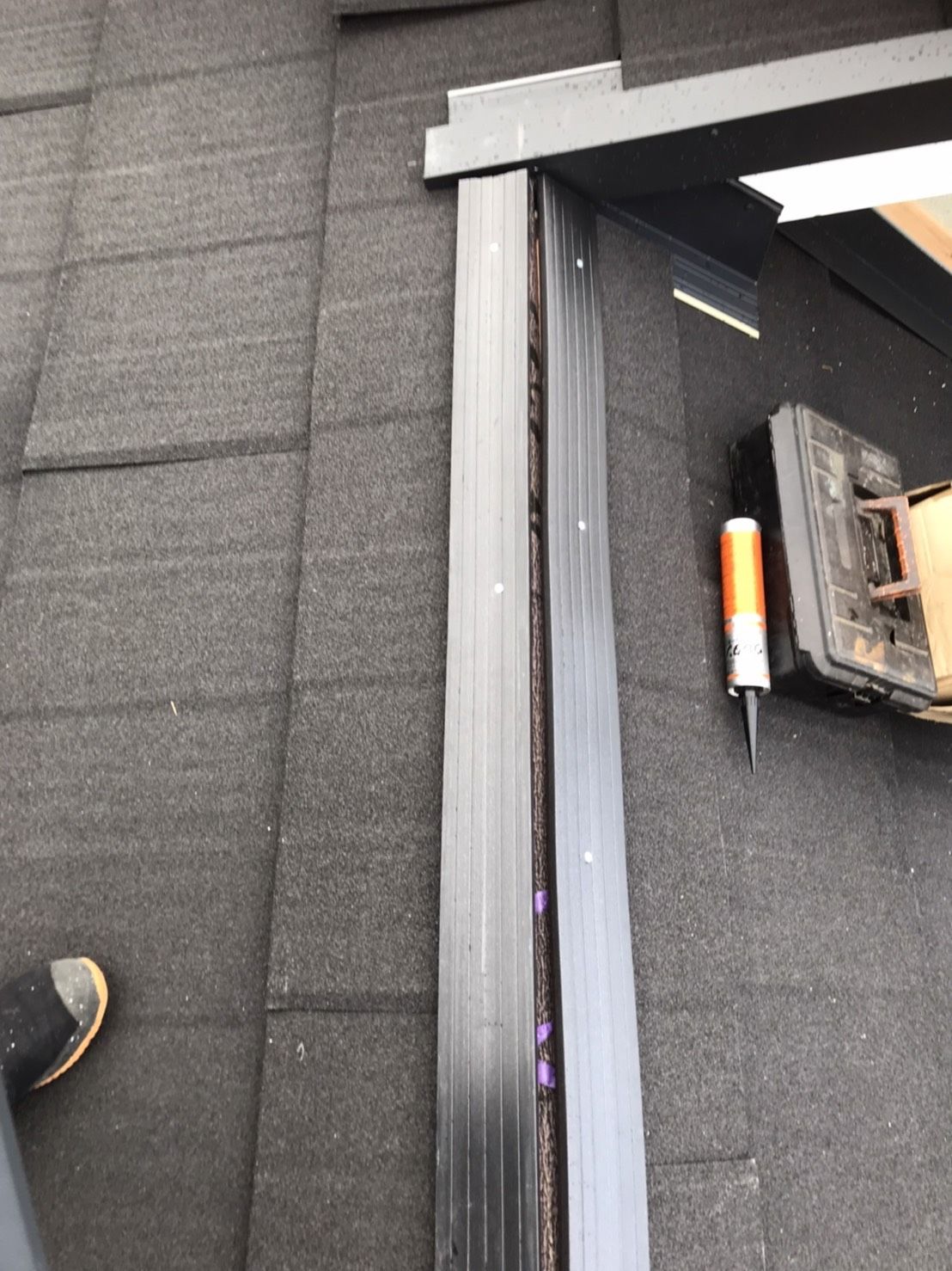 川崎市多摩区　ディプロマットスターへ　屋根葺き替え工事　ジンカリウム鋼板多摩区　葺き替え　ディプロマットスター