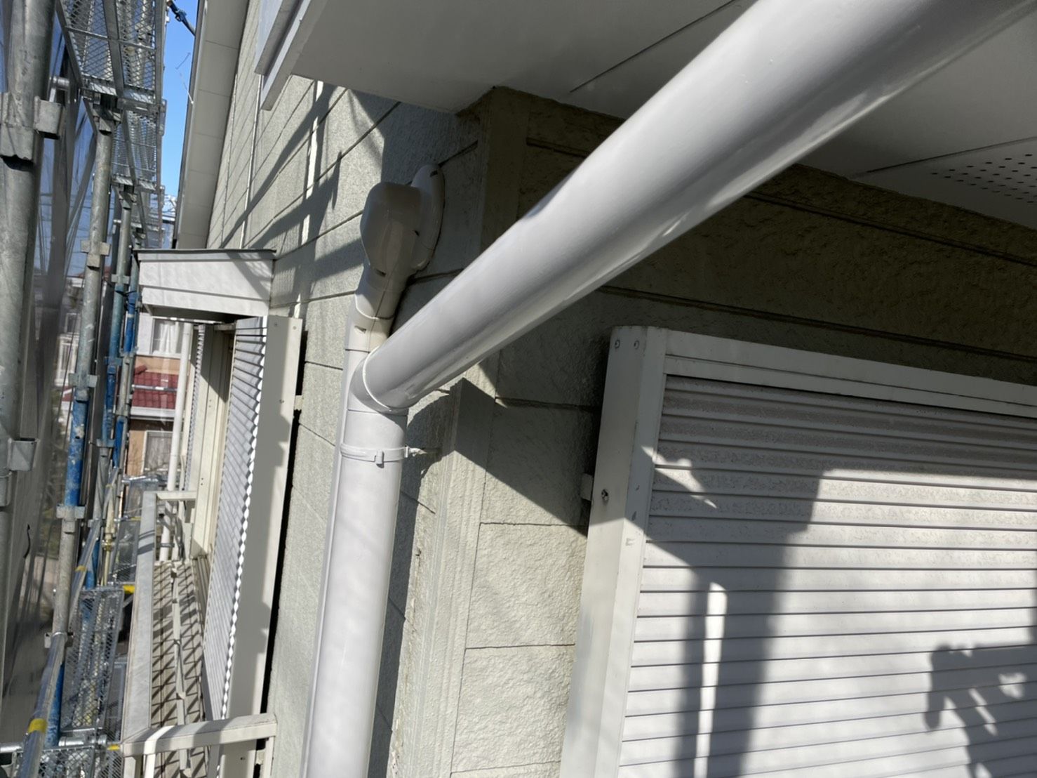 多摩区　雨樋　塗装