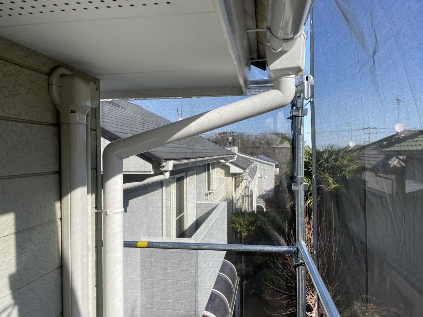 多摩区　雨樋　塗装