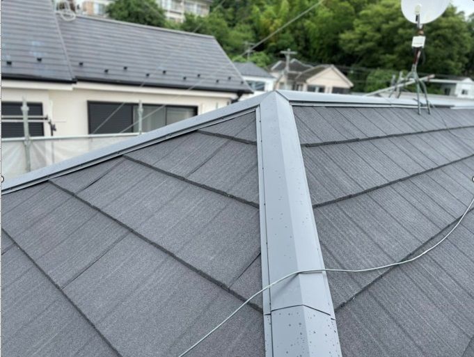 川崎市麻生区　エコグラーニ　屋根カバー工事　ジンカリウム鋼板