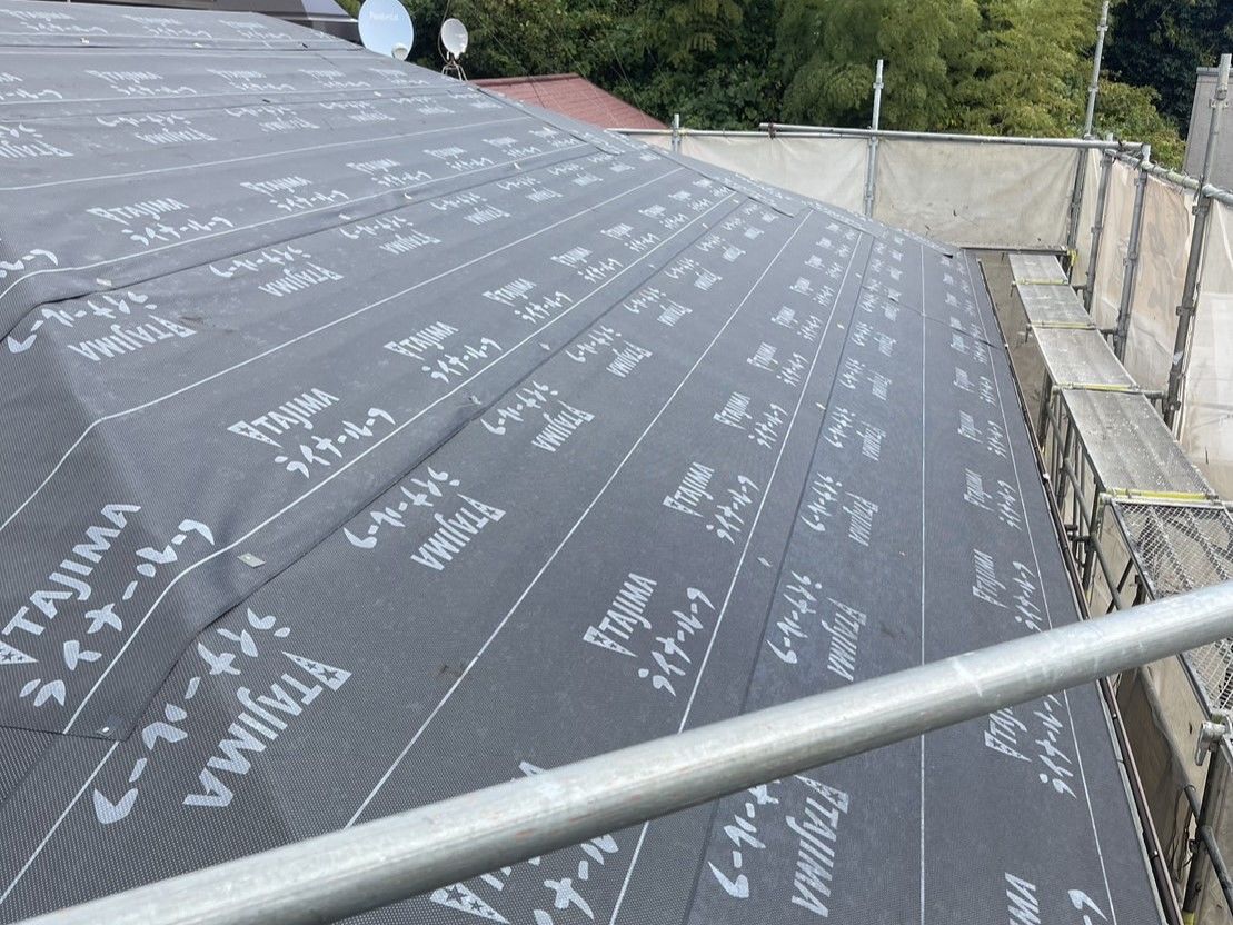 多摩区　屋根カバー工事　防水シート