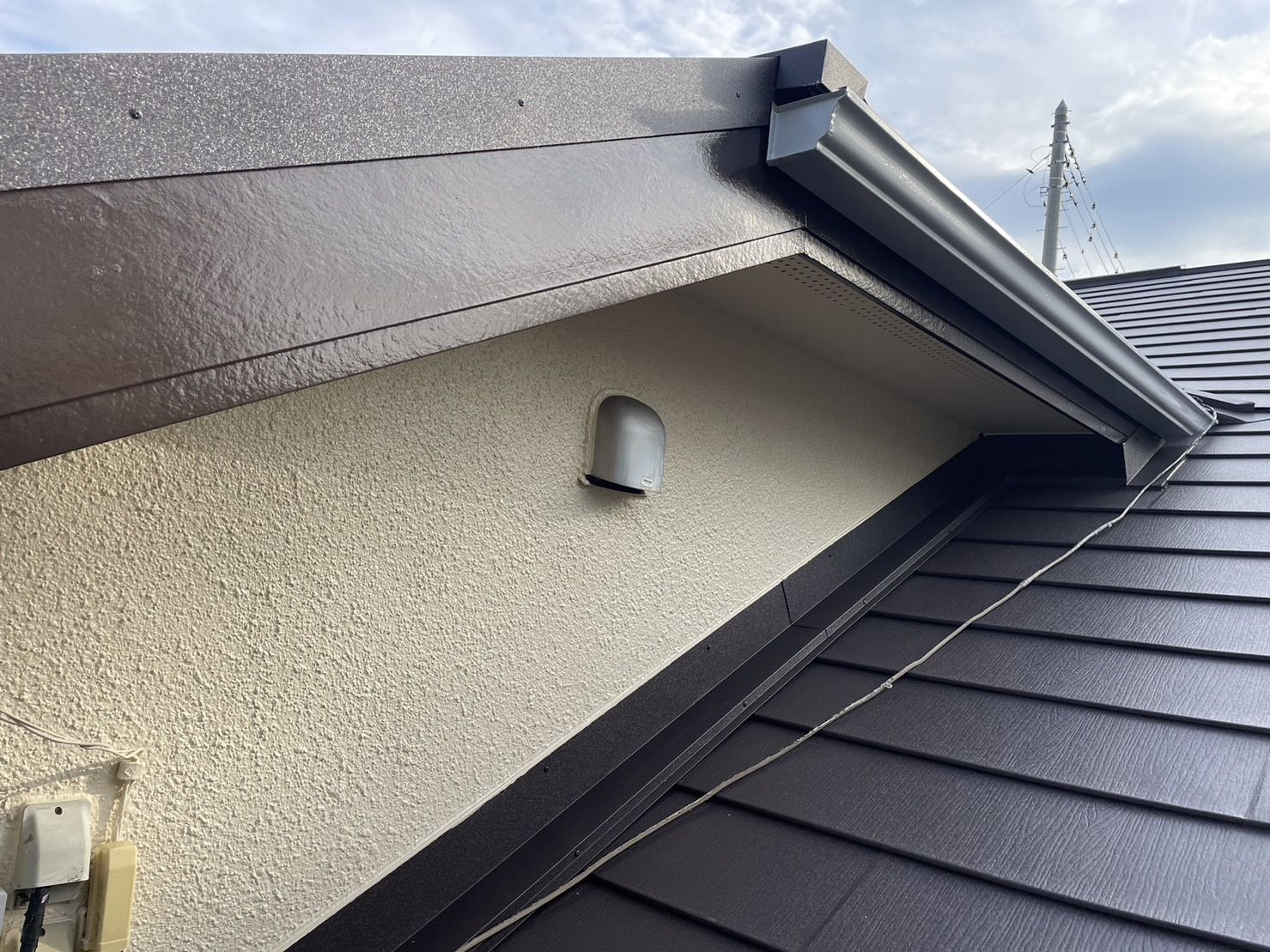 川崎市麻生区　屋根カバー工事　スーパーガルテクト　ガルバリウム鋼板