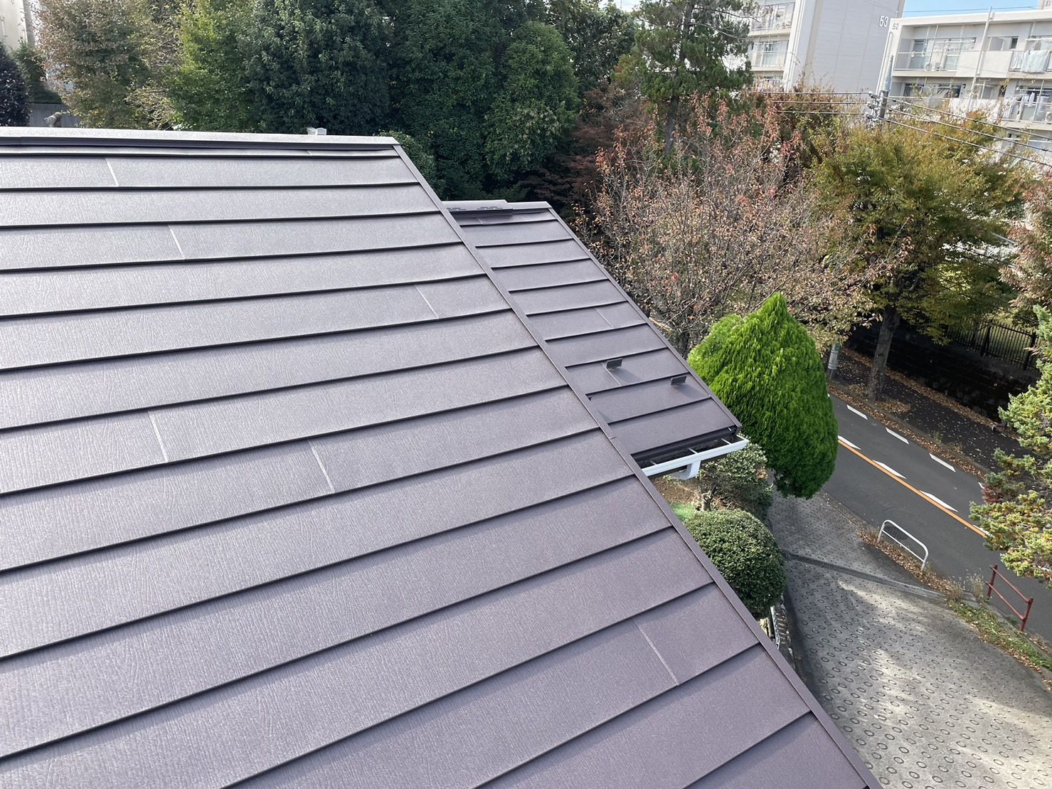 川崎市麻生区　屋根カバー工事　スーパーガルテクト　ガルバリウム鋼板