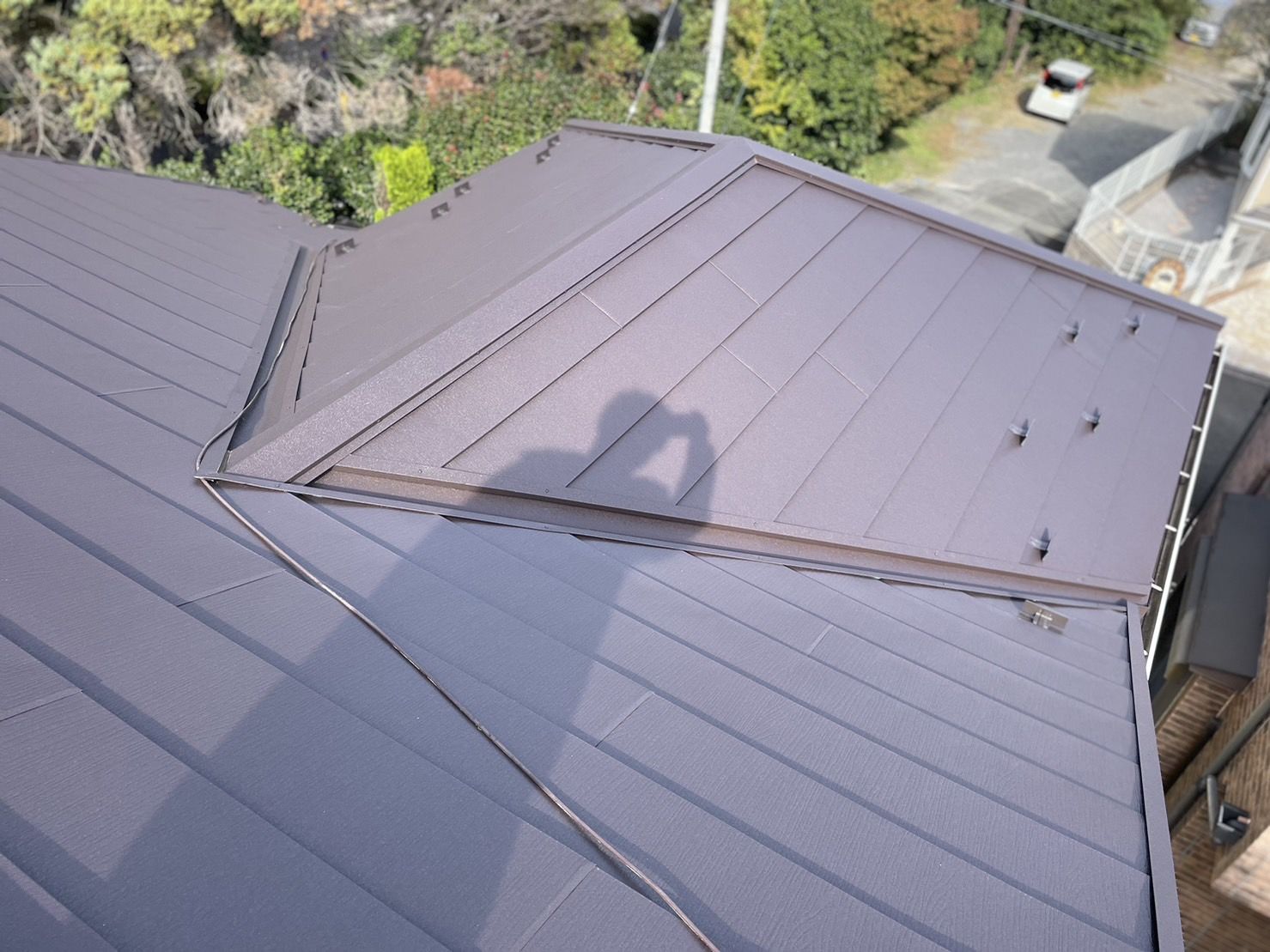 川崎市麻生区　屋根カバー工事　スーパーガルテクト　ガルバリウム鋼板