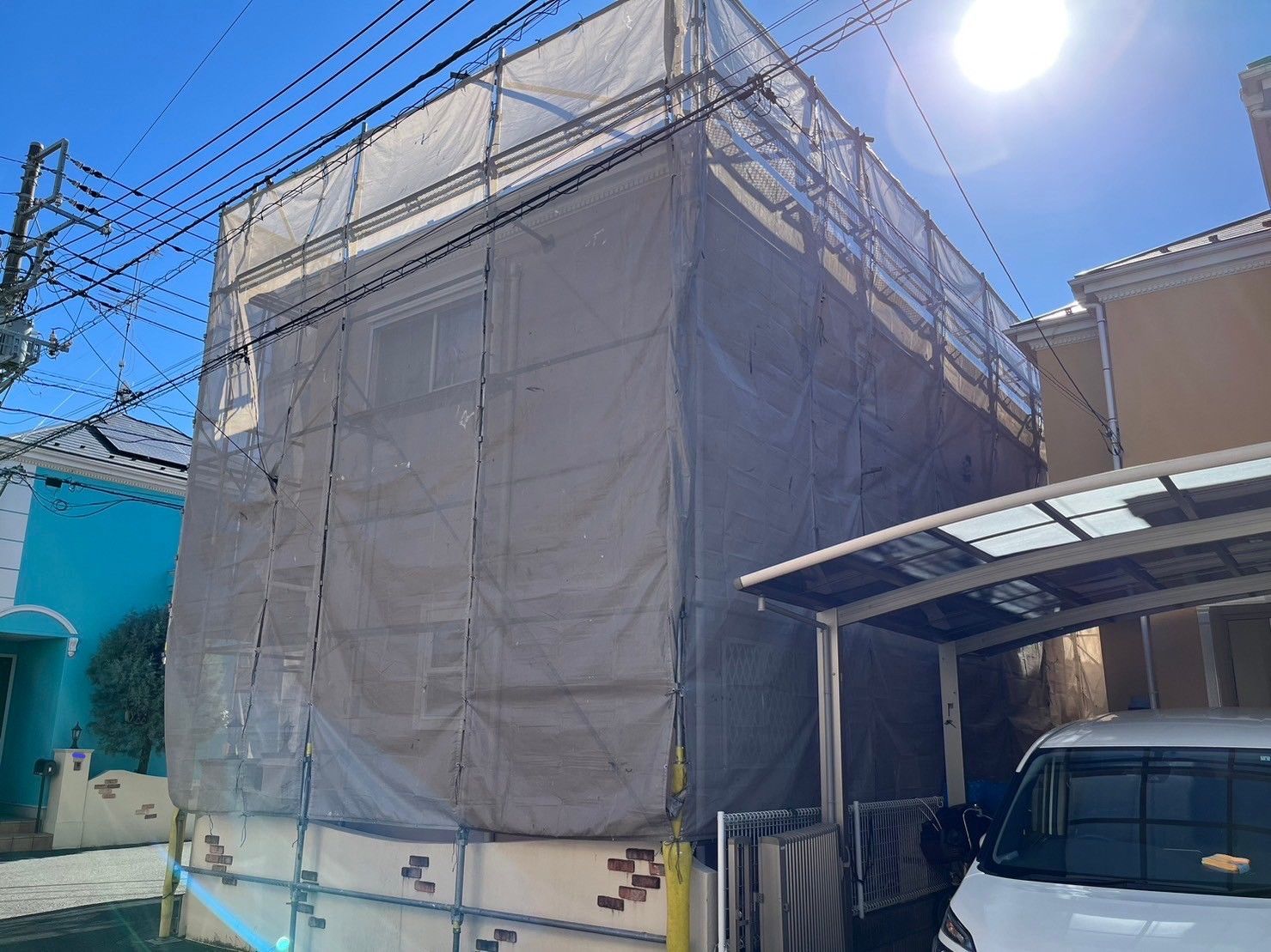 多摩区　屋根カバー工事　足場