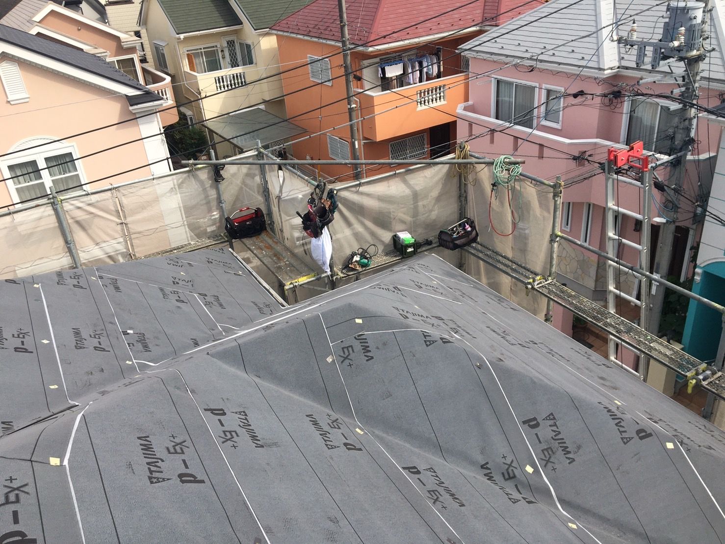 多摩区　屋根カバー工事　ルーフィング　防水シート　田島ルーフィング　p-e
