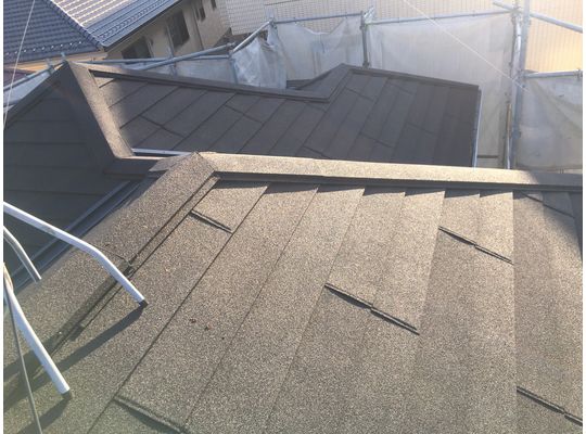 多摩区　スカイメタルルーフ　屋根カバー工事　ジンカリウム鋼板