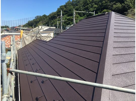 川崎市麻生区　屋根カバー　シルキーG2　ガルバニウム鋼板