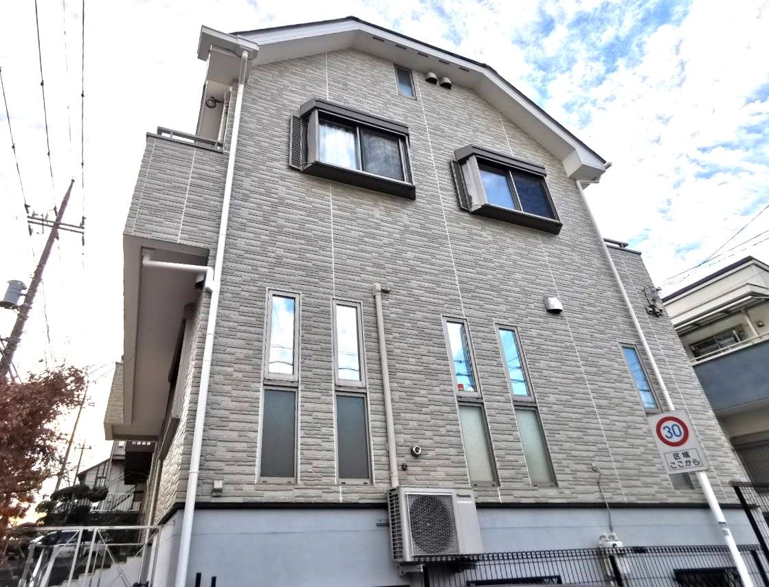 川崎市麻生区　外壁塗装工事　プレマテックス　タテイルα美観　無機塗料