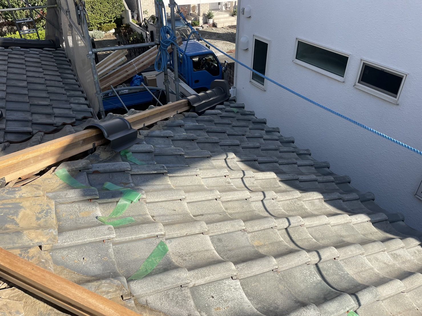 川崎市麻生区　棟瓦交換工事　瓦止め工事