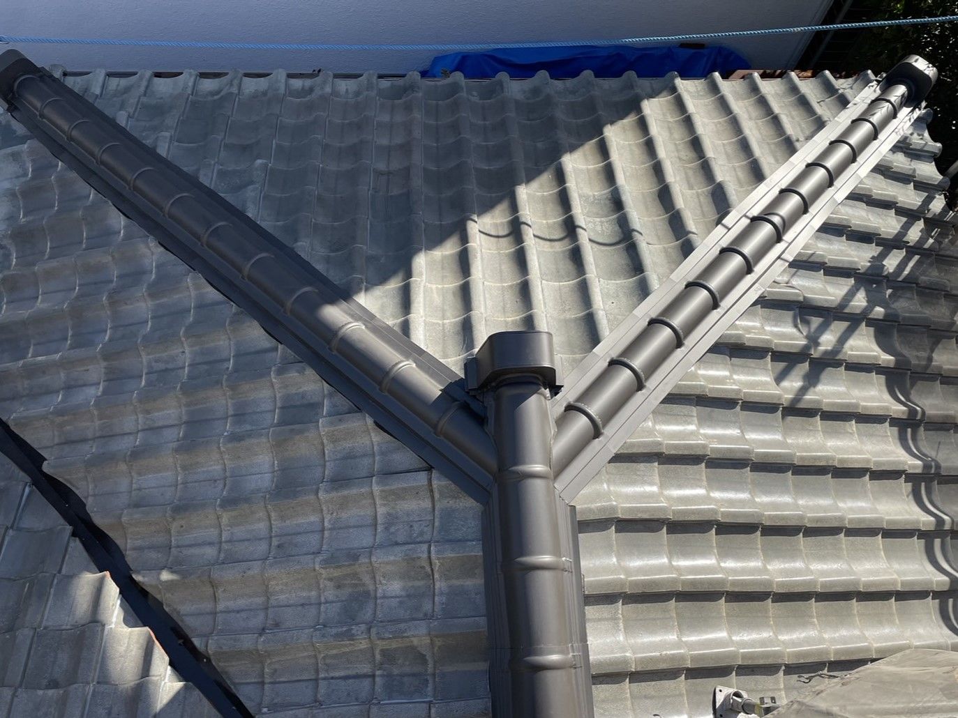 川崎市麻生区　棟瓦交換工事　瓦止め工事