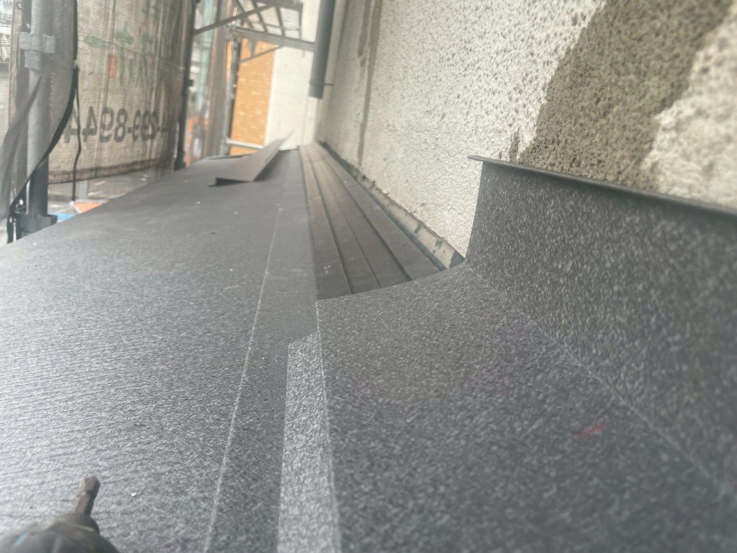 麻生区　屋根葺き替え　スーパーガルテクト　下屋根
