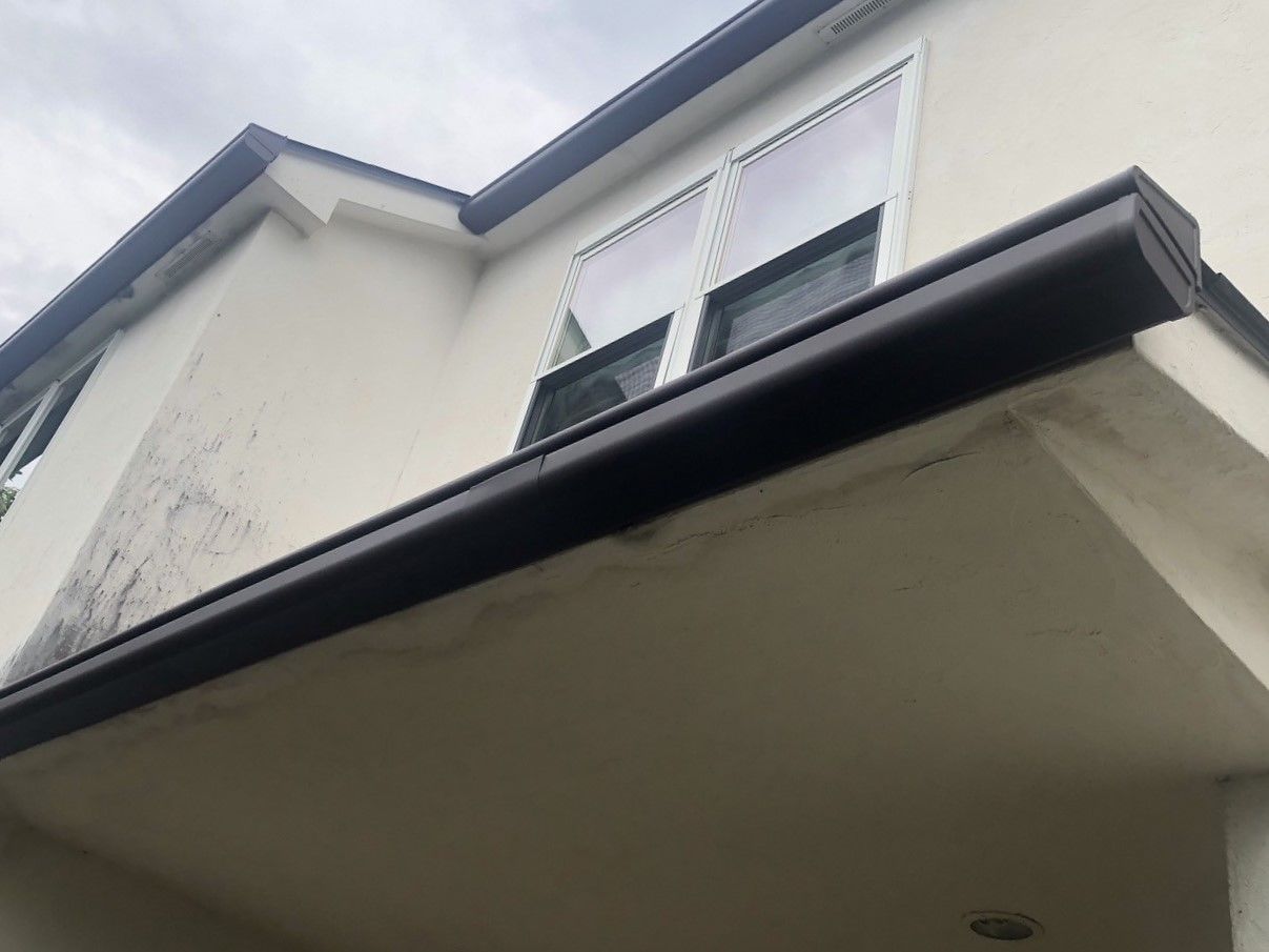 リフォーム　川崎市麻生区　雨樋交換工事　ユキノキ・すとっ葉゜ー　タニタハウジングウェア　ガルバニウム雨樋