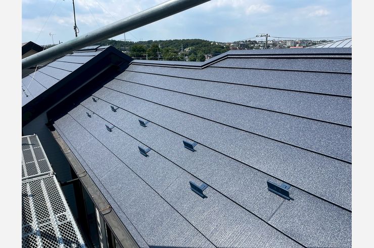 リフォーム　川崎市多摩区　スレートからスーパーガルテクトへ　屋根カバー工事　SGL鋼板