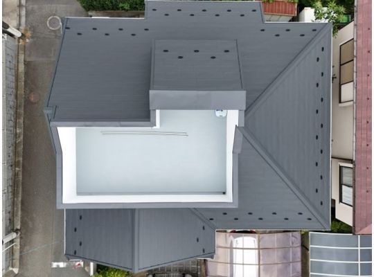 リフォーム　川崎市麻生区　スレートからシルキーＧ２へ　屋根カバー工事　ガルバニウム鋼板