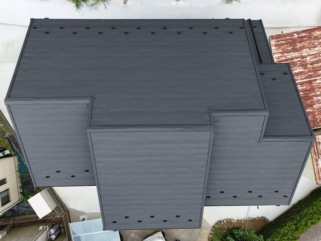 リフォーム　東京都稲城市　スレートからシルキーＧ２へ　屋根カバー工事　ガルバリウム鋼板