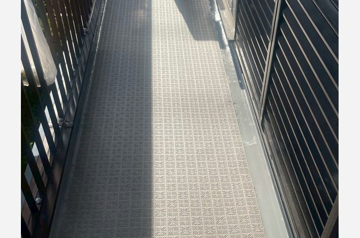 リフォーム　川崎市麻生区　軒天交換工事　ベランダ下地補修およびベランダ防水工事（ウレタン防水メッシュ複合工法）