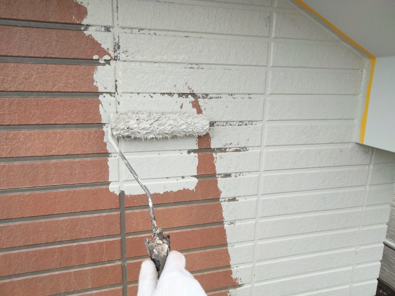 麻生区　外壁塗装　中塗り　サイディング　日本ペイント　パーフェクトトップSi