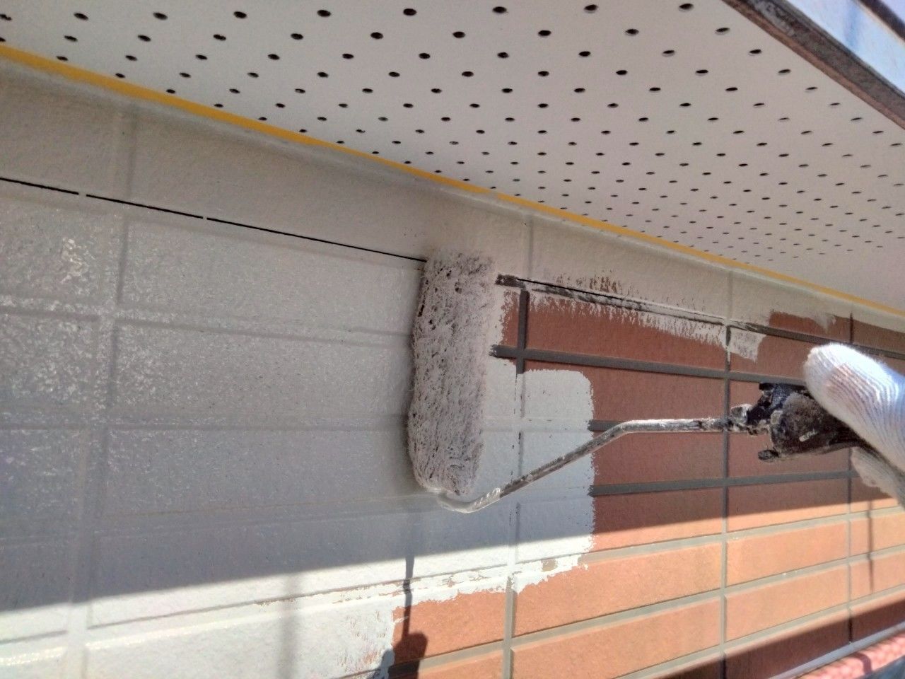 麻生区　外壁塗装　中塗り　サイディング　日本ペイント　パーフェクトトップSi