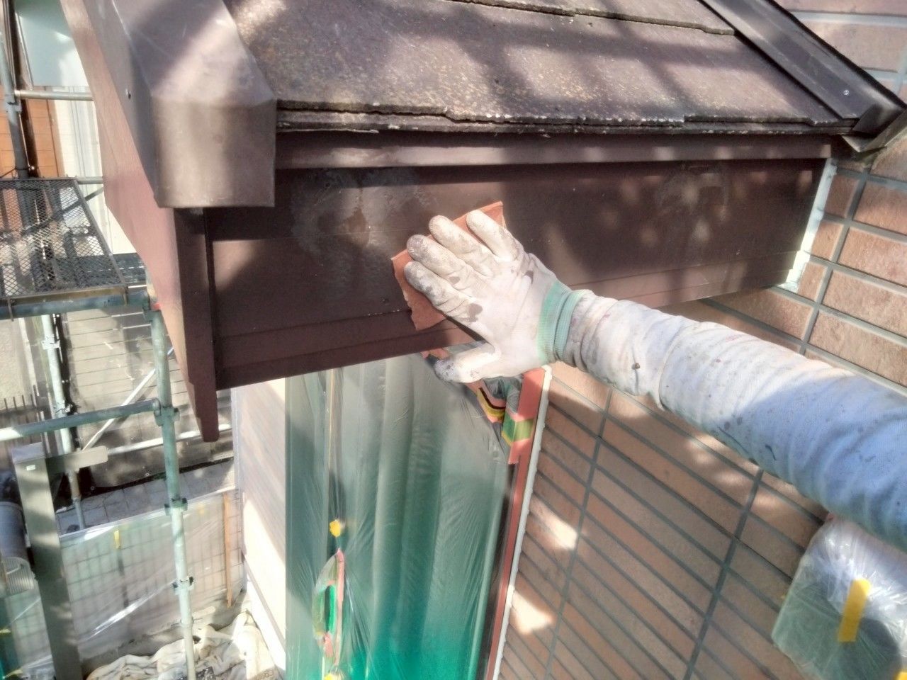 麻生区　外壁塗装　破風　エスケープレミアムNADシリコン　モカ