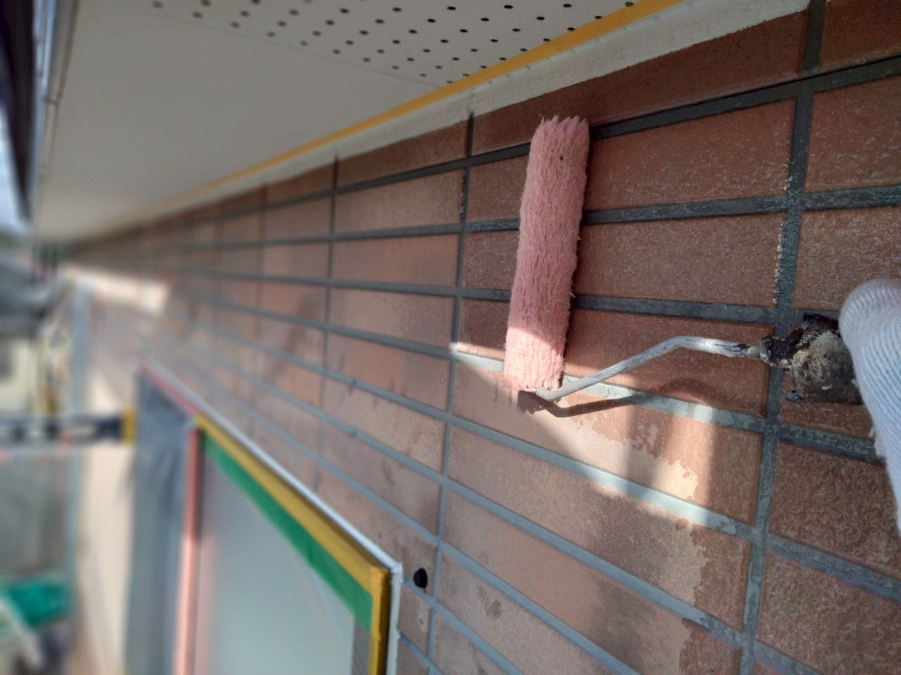 麻生区　外壁塗装　下塗り　サイディング　ローラー