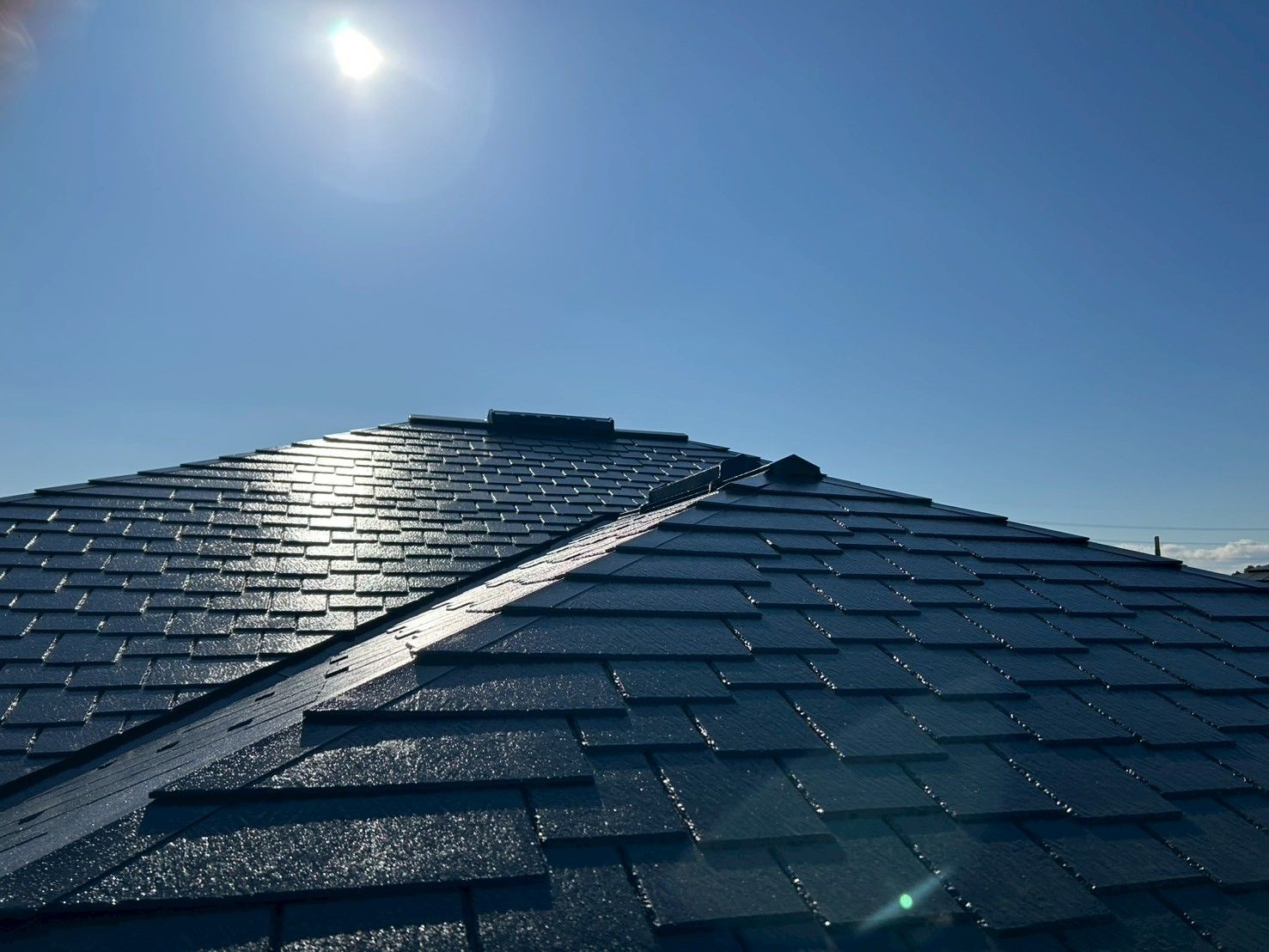 麻生区　屋根塗装　遮熱塗料　カーボンブラック