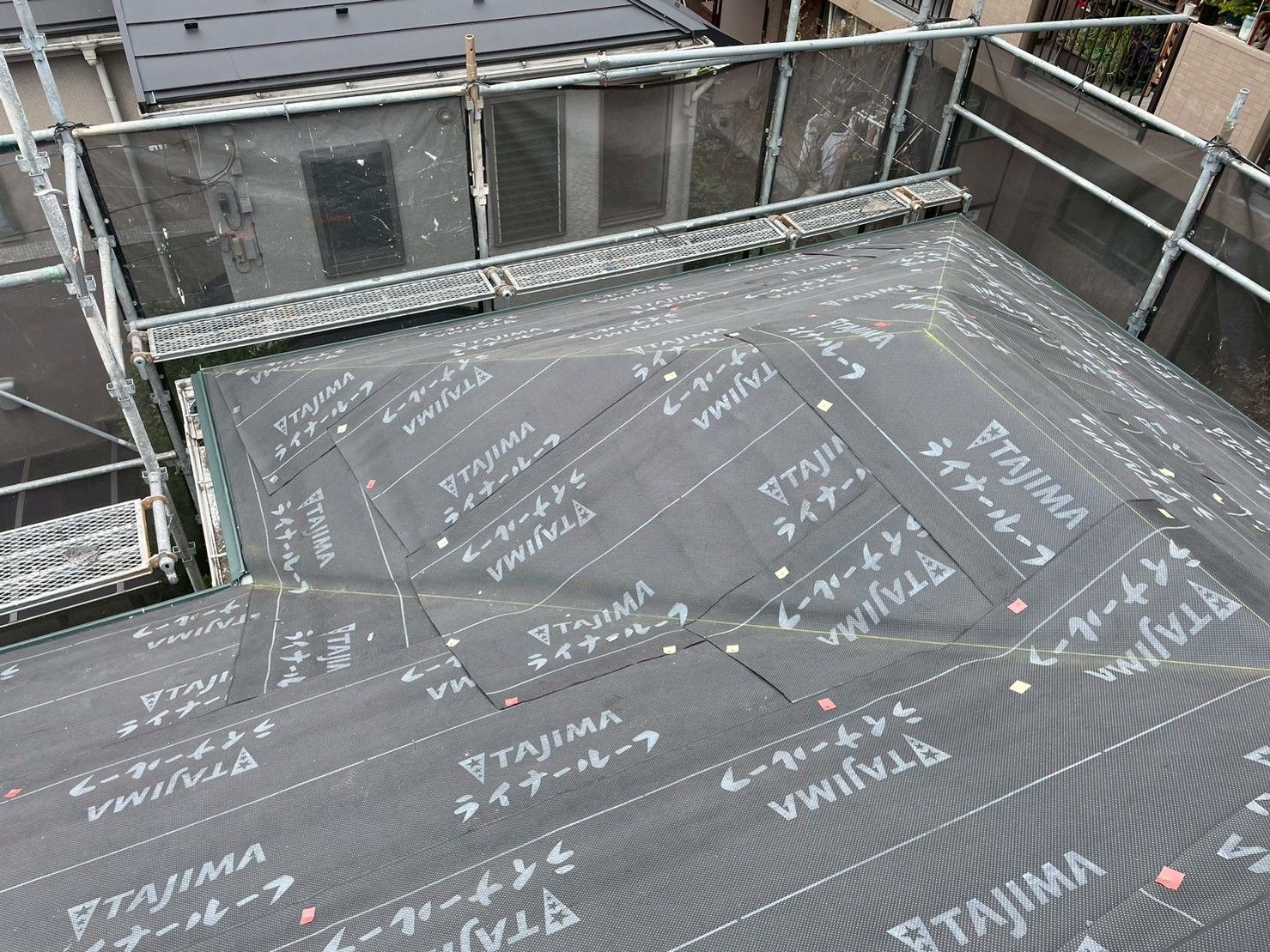 麻生区　屋根カバー工事　スーパーガルテクト　防水シート　ライナールーフ