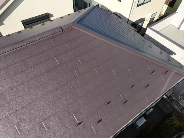麻生区　屋根カバー工事　スーパーガルテクトシェイドブラウン　断熱材付きガルバリウム鋼板　SGL鋼板