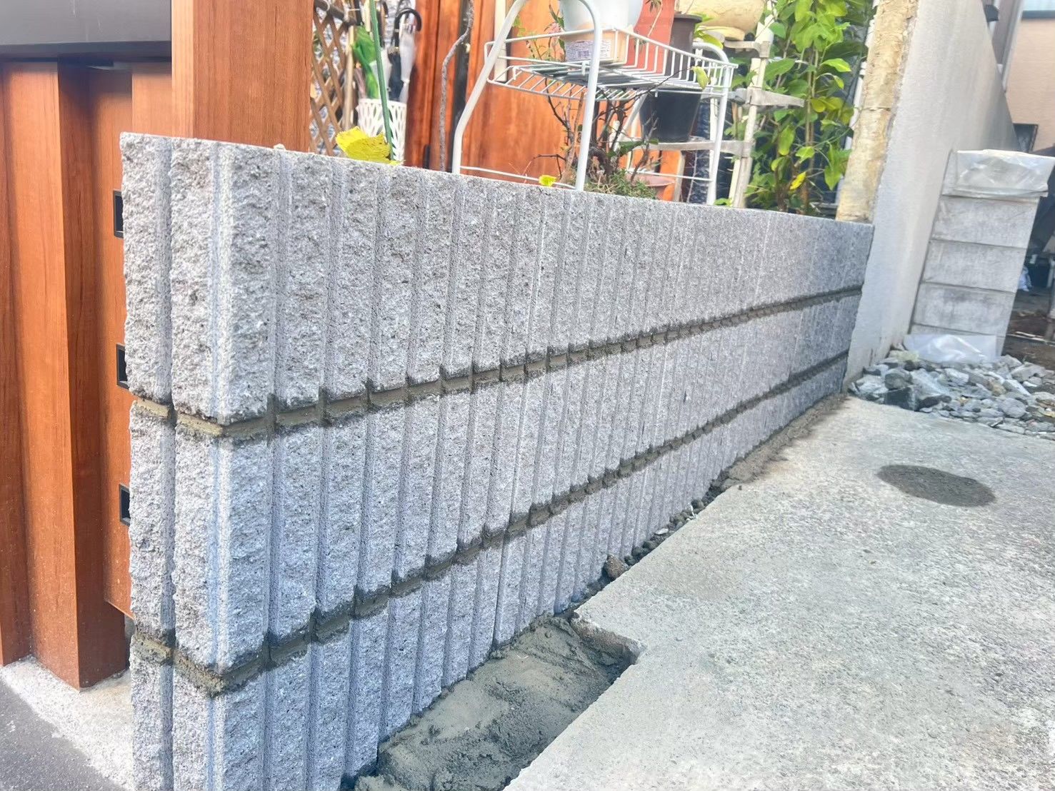 多摩区　外溝　ブロック塀