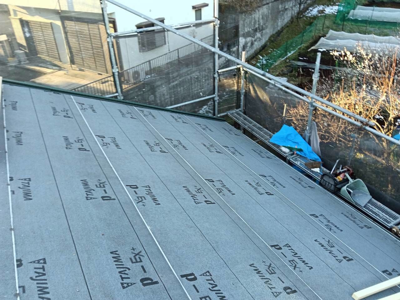 麻生区　屋根　葺き替え　防水シート　ライナールーフ